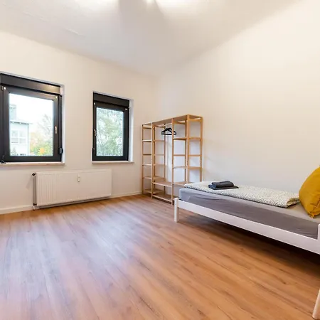Monteurwohnung-dresden-klotzsche Ii * Drezno